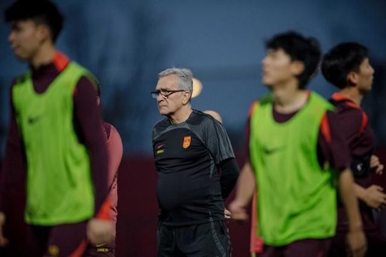 专业在大幅优化游戏引擎的前提下加入大量新颖元素。服务