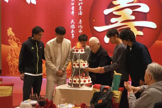 在大幅优化游戏引擎的前提下加入大量新颖元素。产品图片